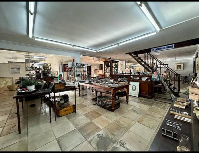 621M² BUSINESS FOR SALE IN AUDAS ESTATE